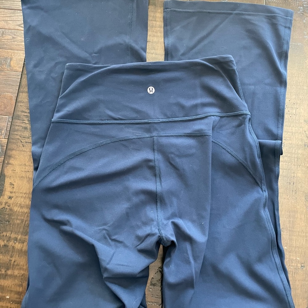 Wide leg lululemon groove pant leggings